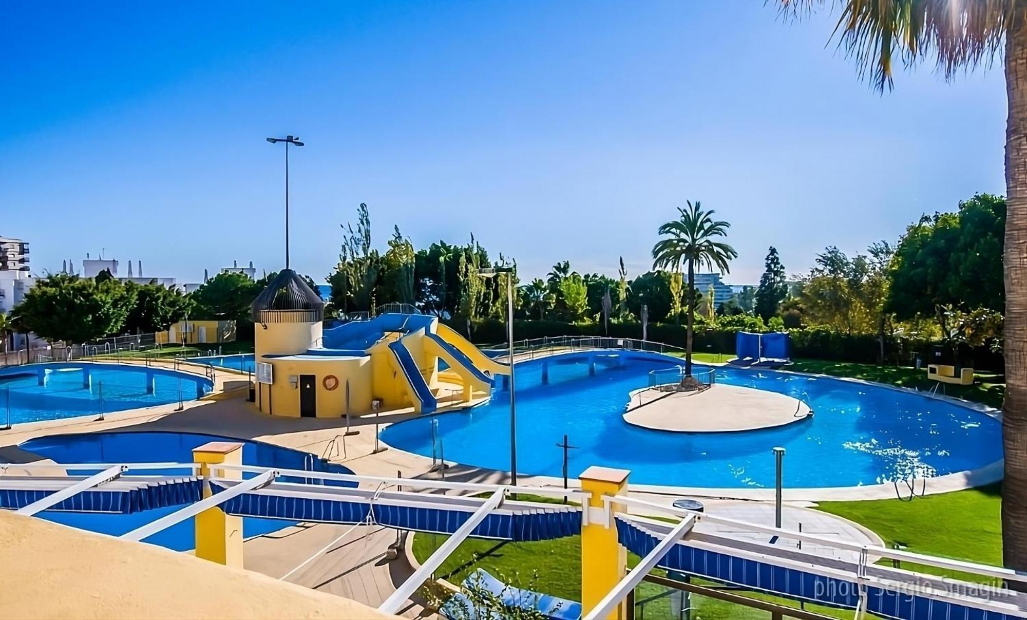 Jupiter. Moderno Estudio. Vistas Al Mar Y Montana Benalmádena Exterior foto