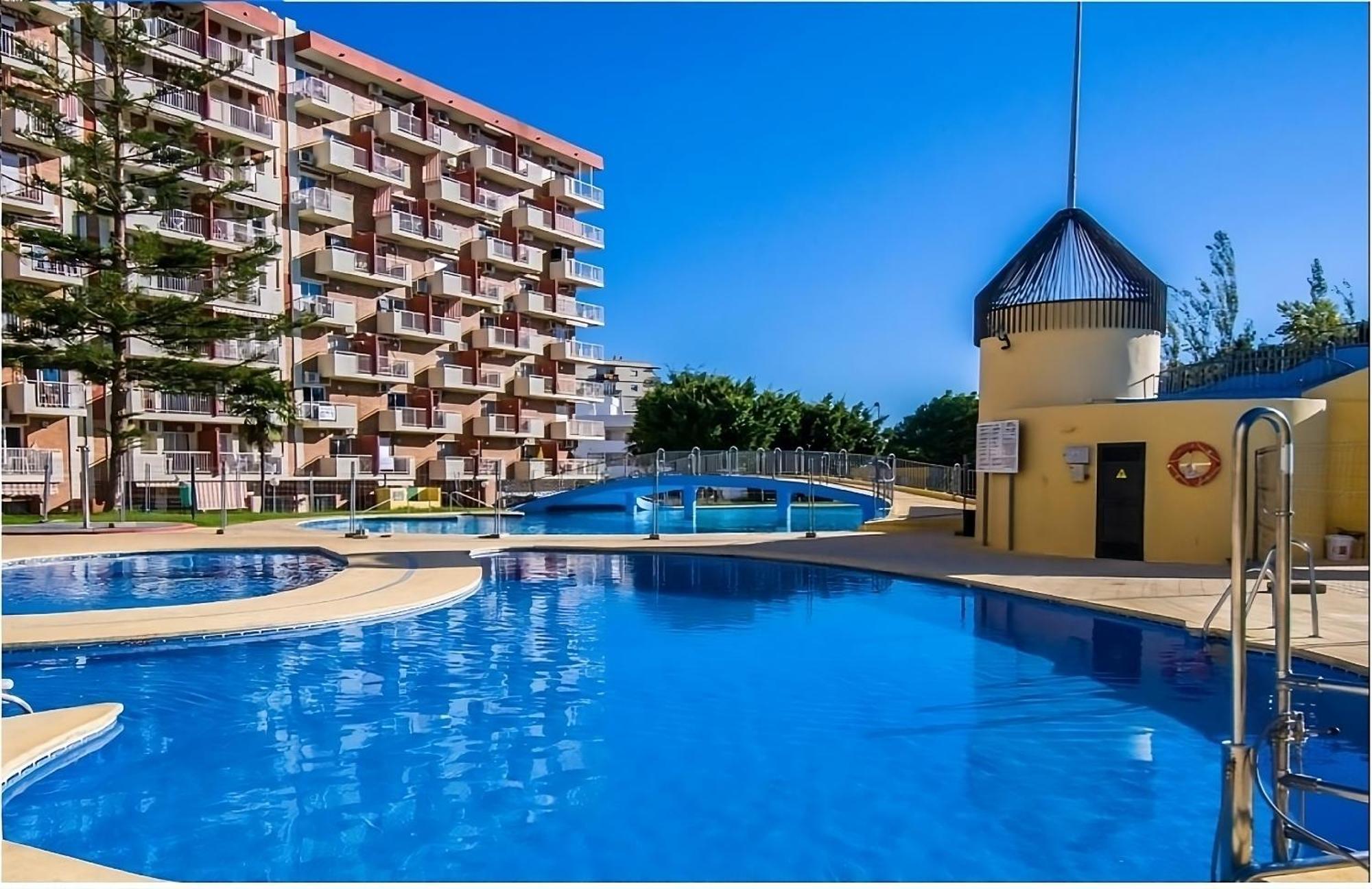 Jupiter. Moderno Estudio. Vistas Al Mar Y Montana Benalmádena Exterior foto